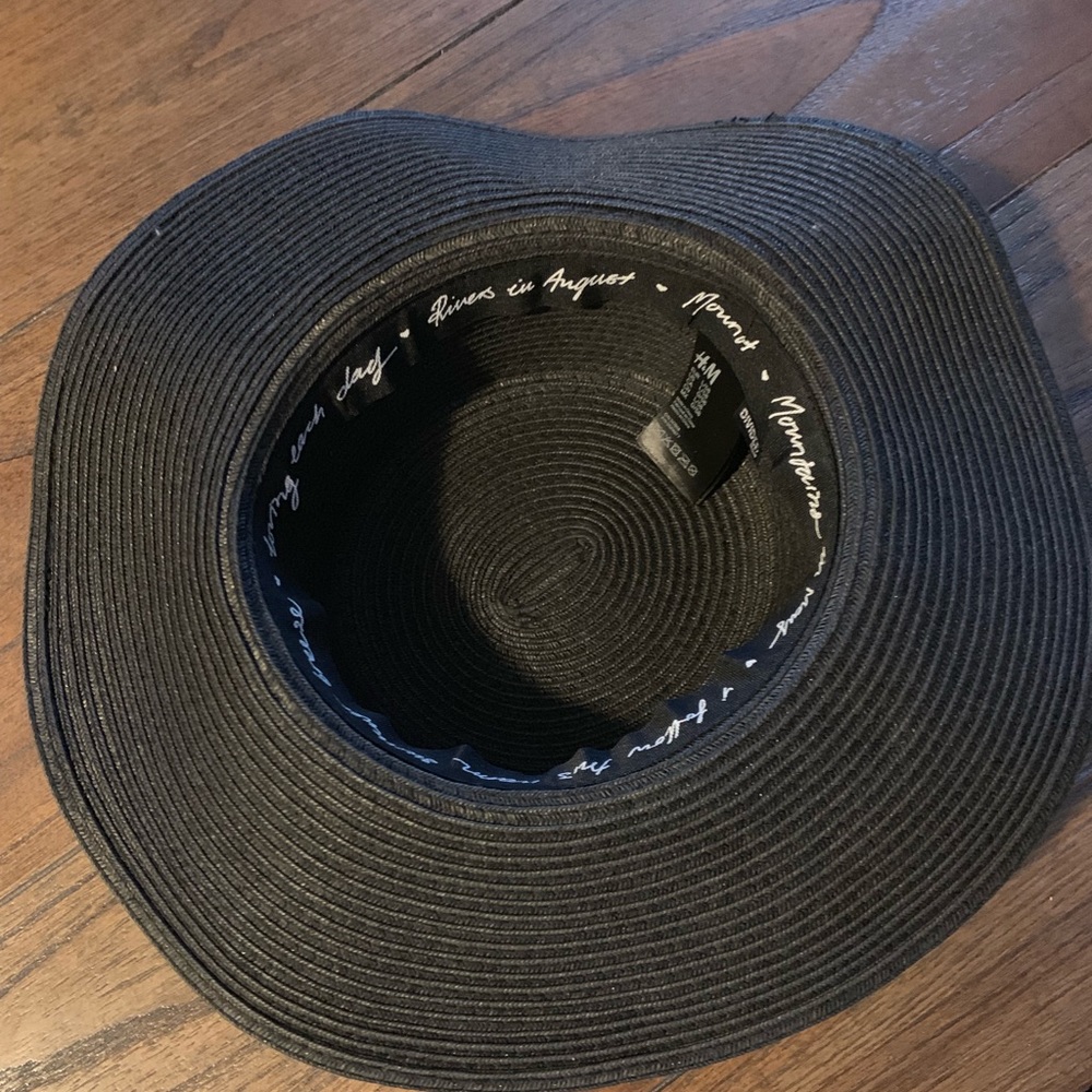Sun hat - Picture 3 of 4